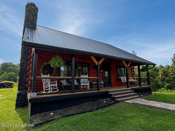 3rd image of 1260 Love Ridge Rd