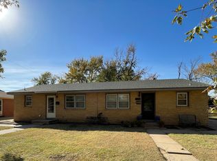 105 Norman Rd #A, Hutchinson, KS 67502