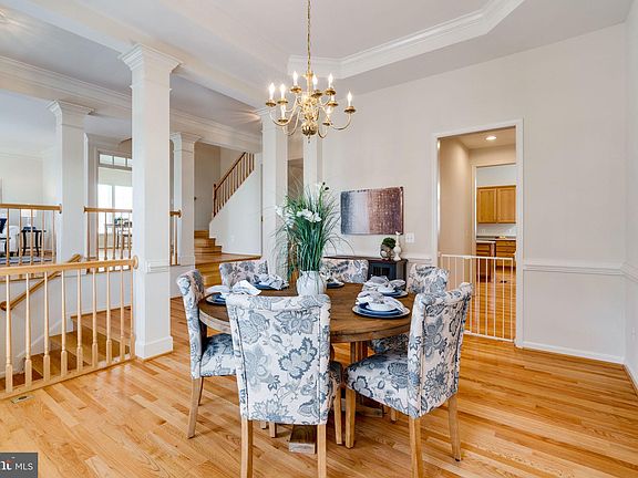 4th image of 9166 Prices Cove Ln