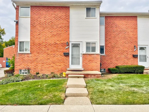 8725 Sterling, Center Line, MI 48015