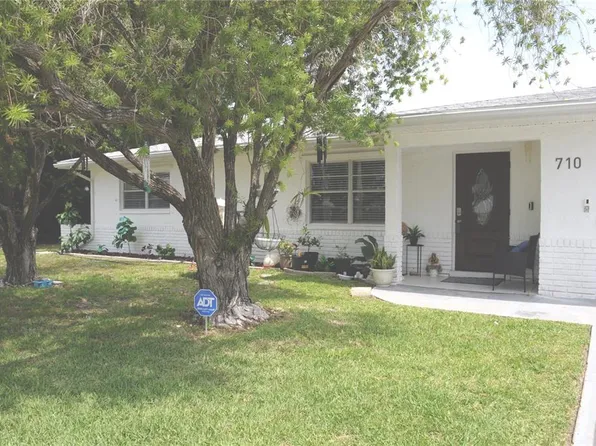 710 Aqui Esta Dr, Punta Gorda, FL 33950