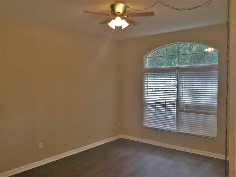 1309 Kintla Rd — Photo 4