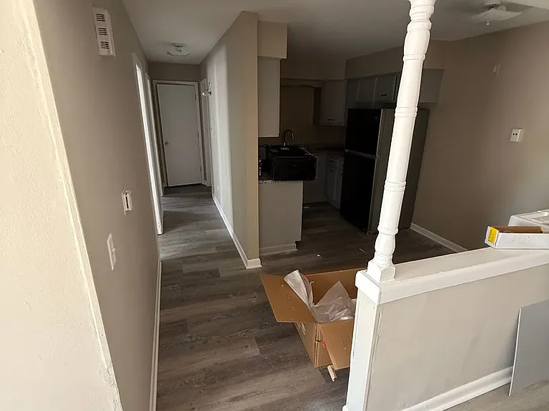 2415 Paradise Blvd — Photo 6