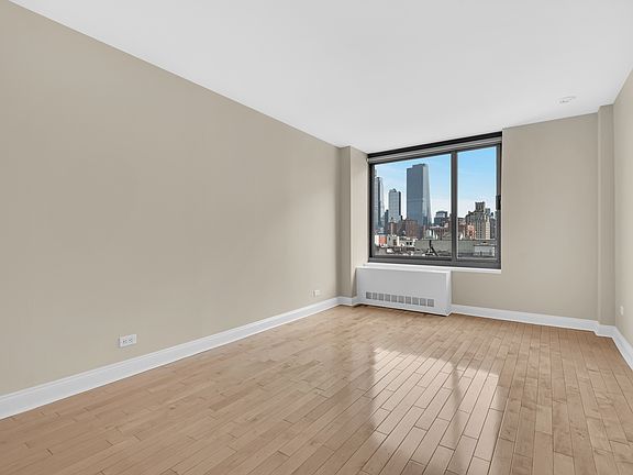5th image of 270 W 17th St APT 8B