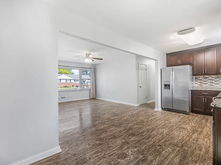 6419 Grimes Ave — Photo 7