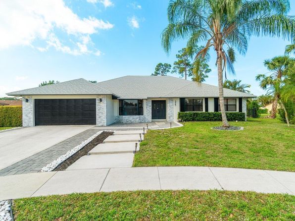 325 Knotty Wood Lane, Wellington, FL 33414