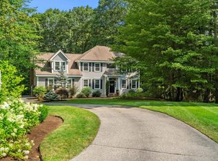 9 Cherry Ln, Bedford, NH 03110