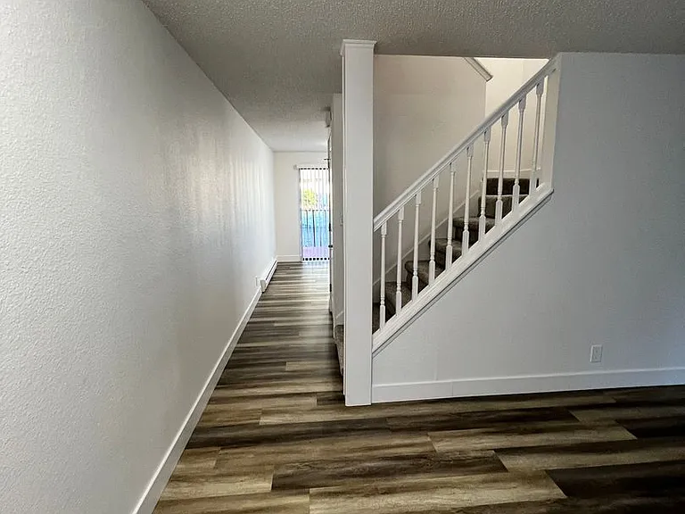 5623-5625 186th Pl SW — Photo 11