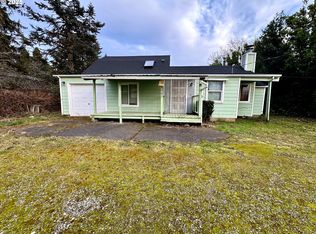 18503 NE Couch St, Portland, OR 97230