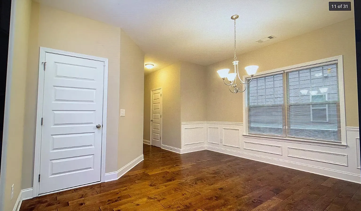 3 bed, 2.5 bath, 1700 sqft, $2,500 — Photo 3