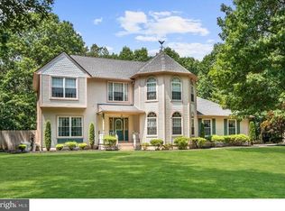121 Dawn Dr, Franklinville, NJ 08322