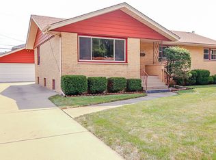 8135 Jefferson Ave, Munster, IN 46321