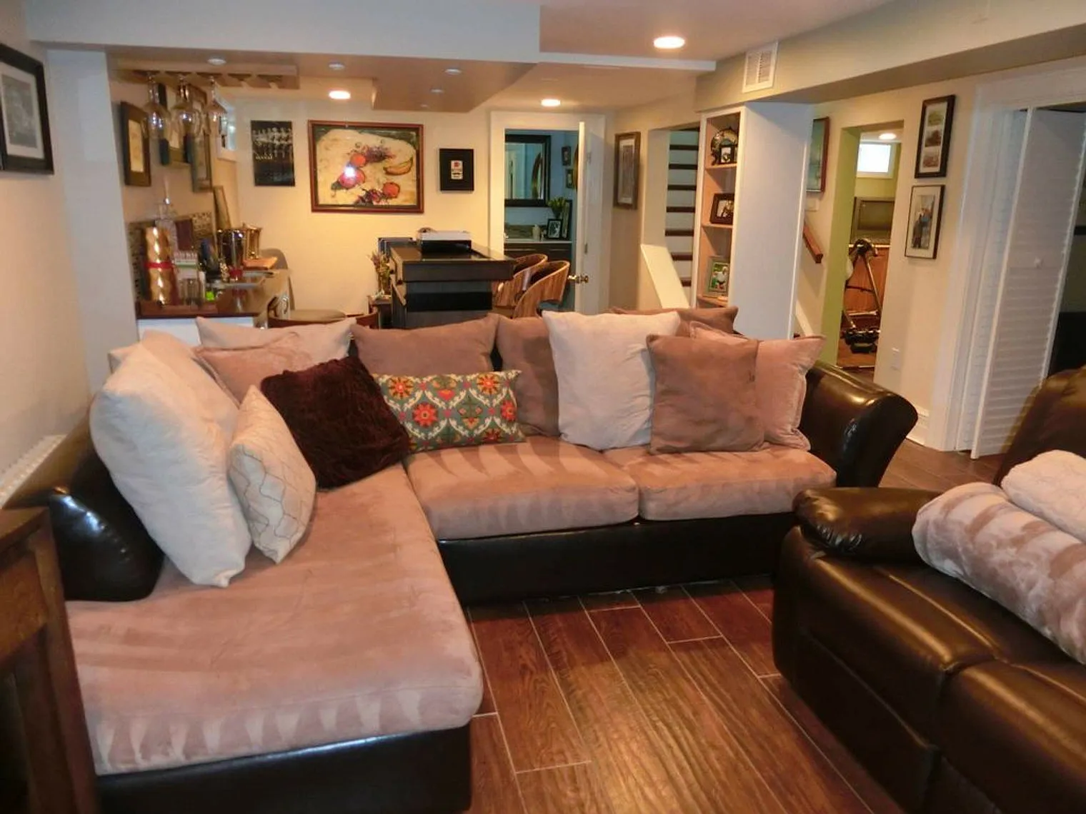 1 bed, 1.0 bath, $4,130 — Photo 2
