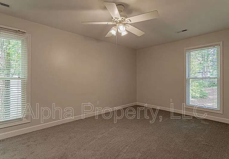 108 Duquesne Dr — Photo 22
