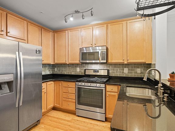 4th image of 11840 Little Seneca Pkwy #1221