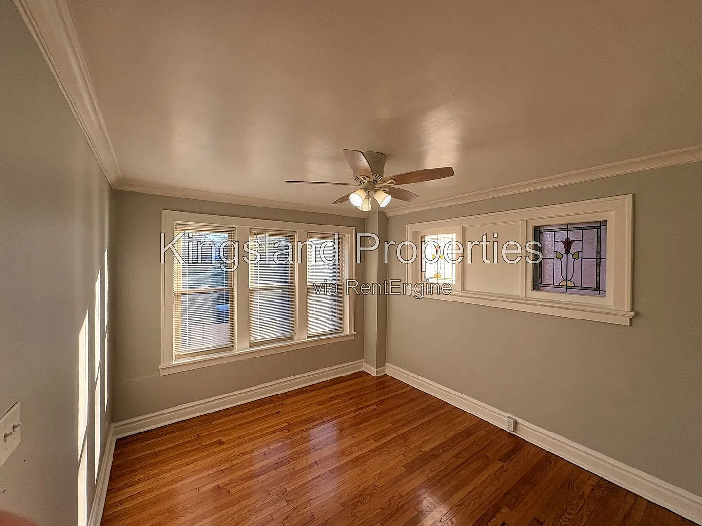2 bed, 1.0 bath, 1037 sqft, $900 — Photo 2