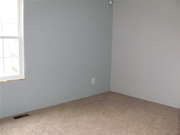 4th image of 15258 N County Road 2150 E