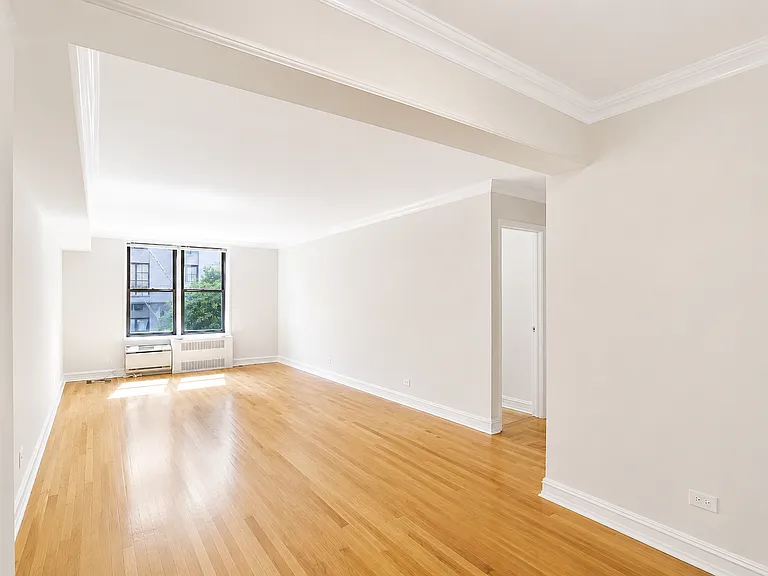 151 W 16th St #6J — Photo 7