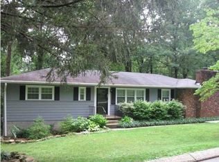 211 Sunnybrook Trl, Signal Mountain, TN 37377