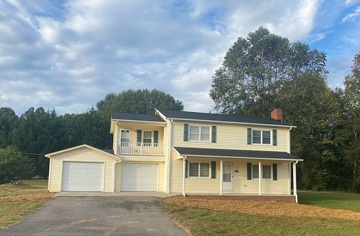 1st image of 103 Woodfield Dr