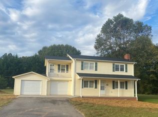 103 Woodfield Dr, Statesville, NC 28677