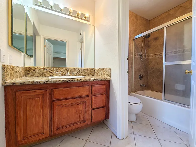 306 Edgemont Dr — Photo 23