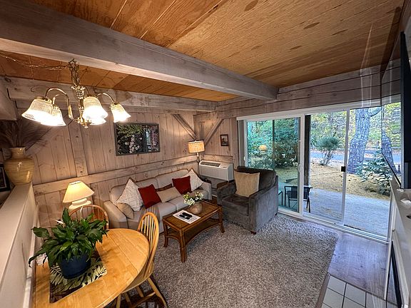 4th image of 21 39G Island Inn Road #39G