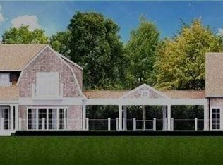 70 S Howells Point Rd, Bellport, NY 11713