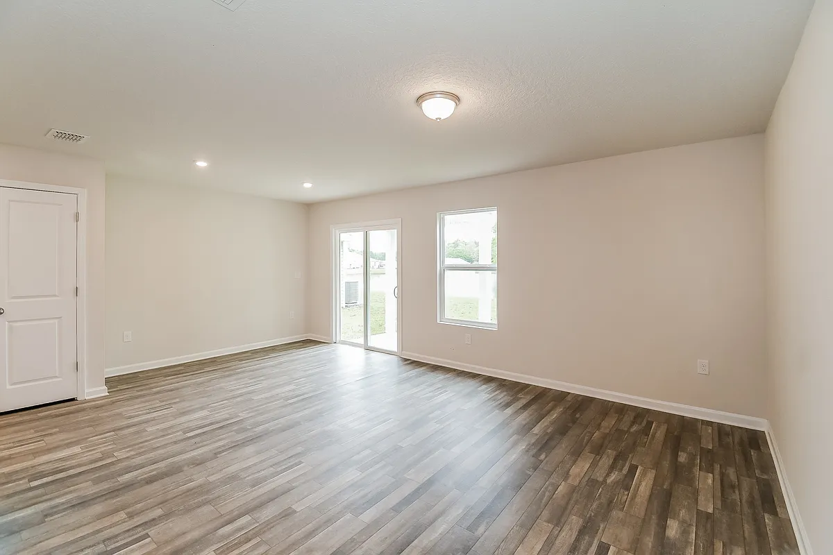 Building Photo - 45327 Red Brick Dr