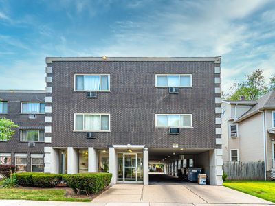 914 N Austin Blvd APT B8, Oak Park, IL, 60302