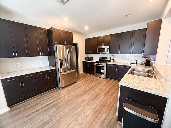 2nd image of 22527 Sweetglen Ct