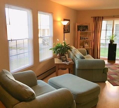5th image of 7488 Huntington Dr Unit 2