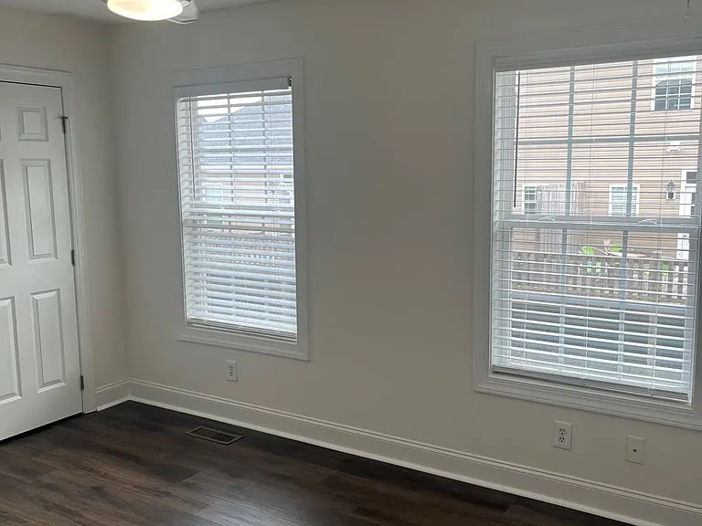1504-3 Calloway Dr — Photo 10