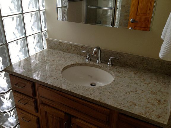 5th image of 124 Water St