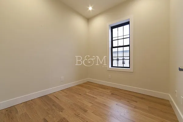 Rented by Brick&Mortar | media 40