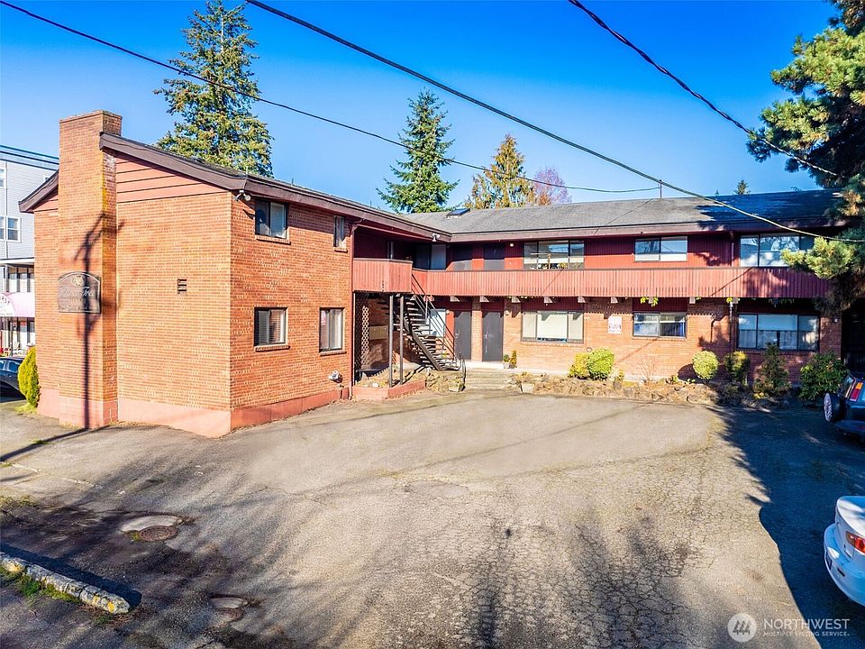 1st image of 2014 SW 152nd Street