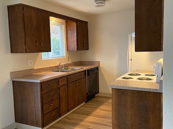 5th image of 1595 W 12th Ave APT 1