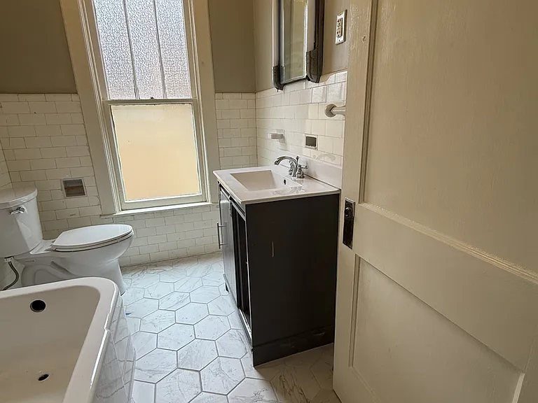 2139 Baringer Ave — Photo 16