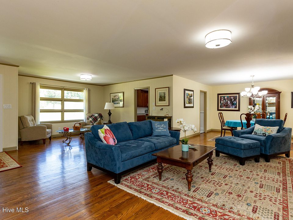 1st image of 106 N Lakeside Drive