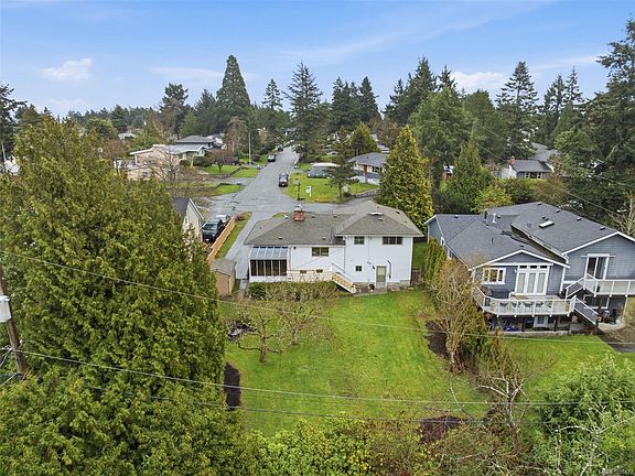 4th image of 1787 Penshurst Rd