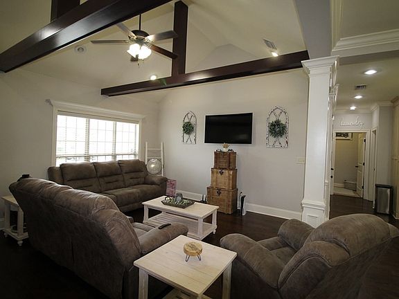 3rd image of 4156 Bowen Way