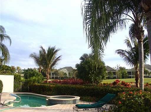 2nd image of 117 Orchid Cay Dr