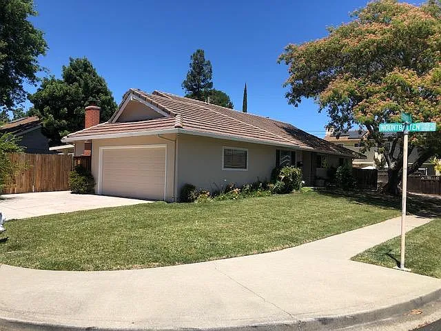 985 Bermuda Dr — Photo 5