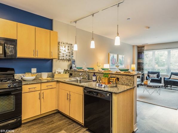 1209 W Arthur Ave APT 216