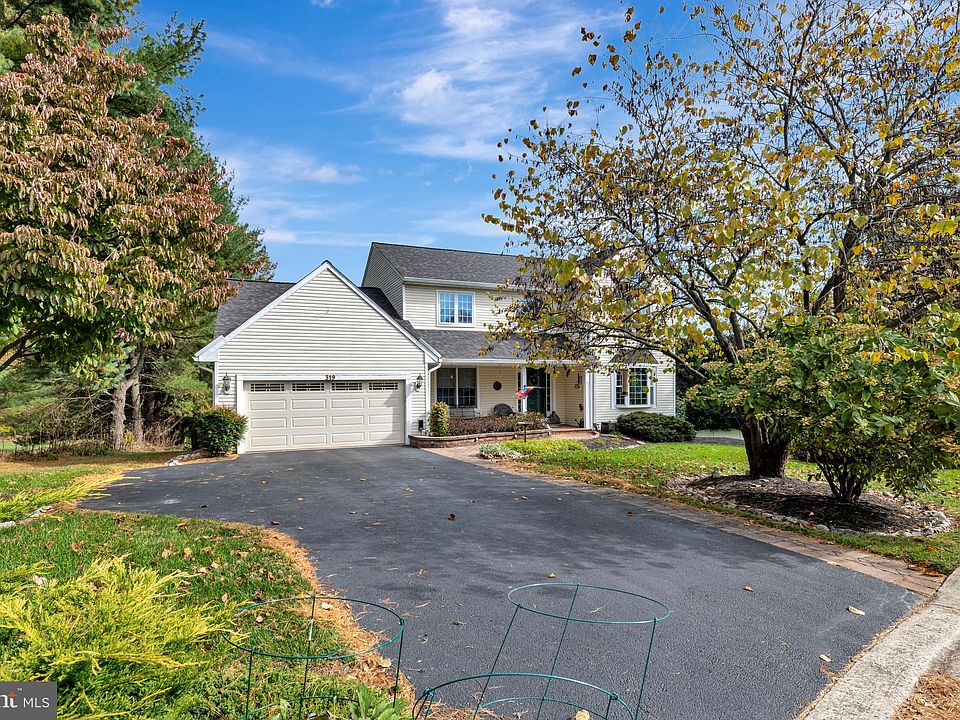 1st image of 319 Palomino Dr