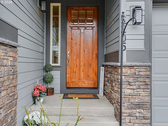 2nd image of 5205 NE 130th St