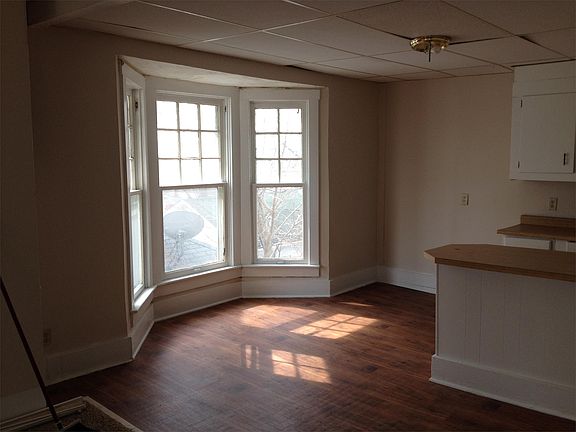 Kitchen with bay window