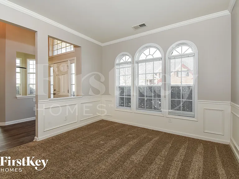 3075 Highgreen Trl — Photo 5