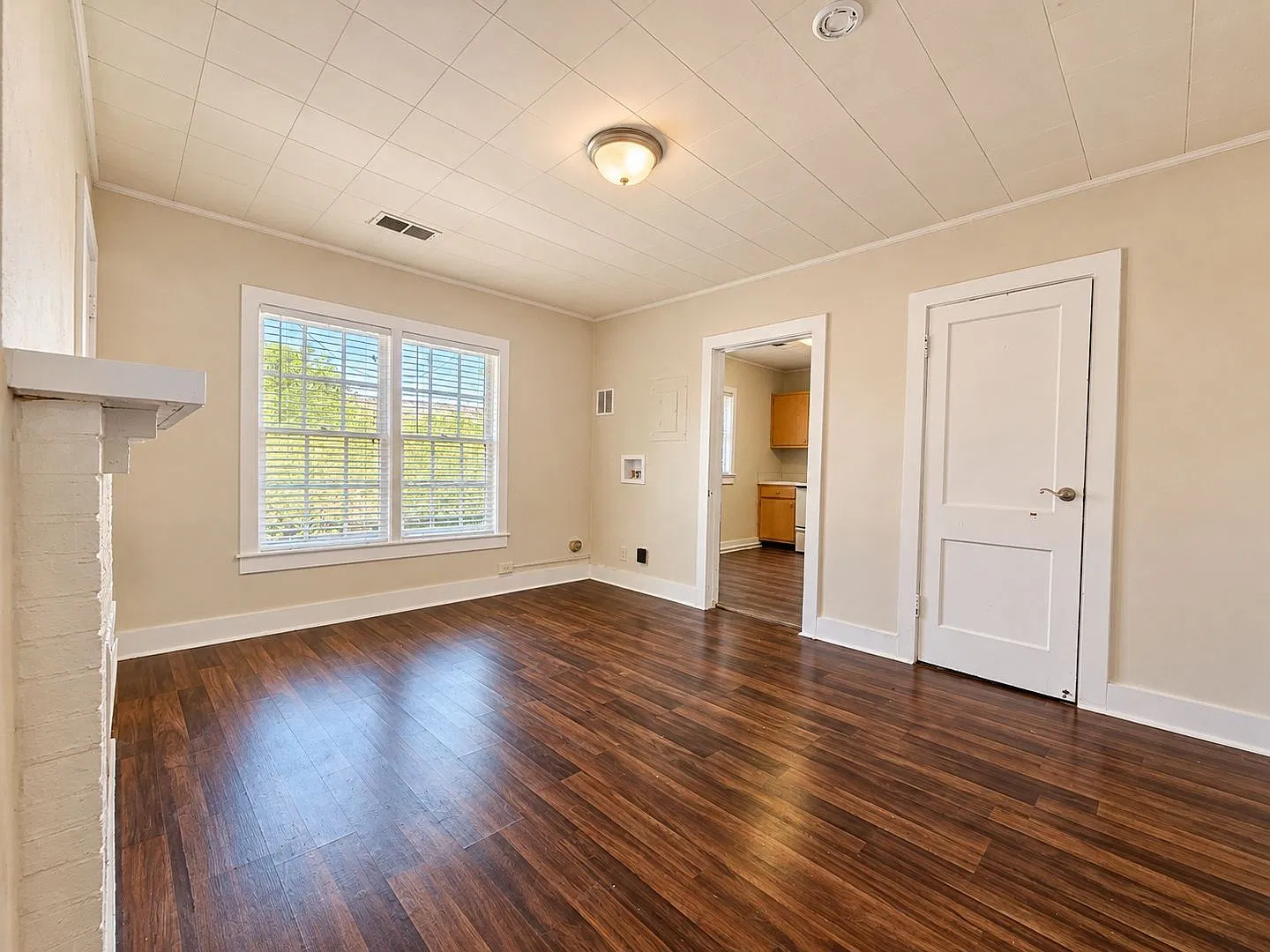 1 bed, 1.0 bath, 600 sqft, $1,025 — Photo 2