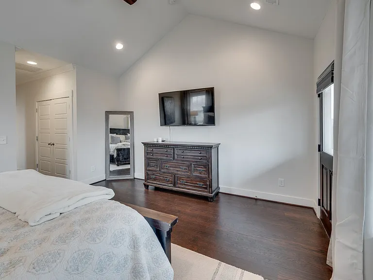 4704B Michigan Ave — Photo 64